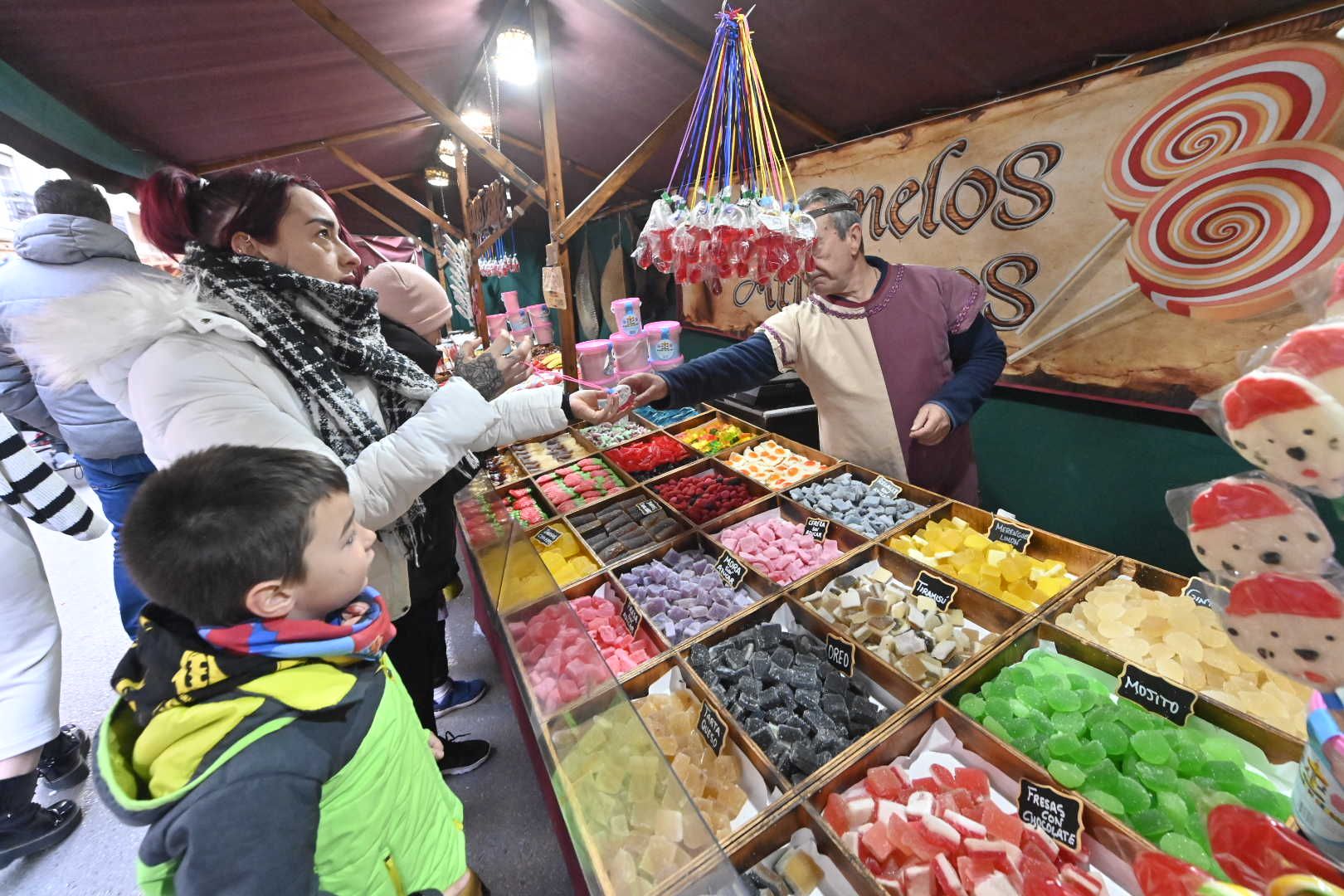 Acércate en imágenes al mercado medieval de Vila-real