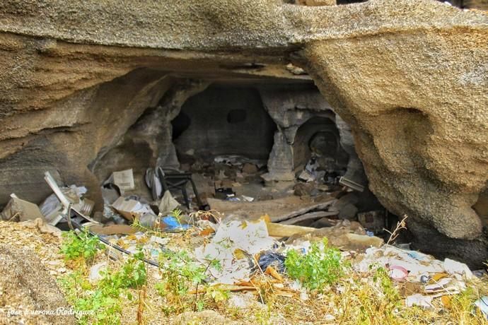 El estercolero de las Cuevas del Hospital de Agáldar