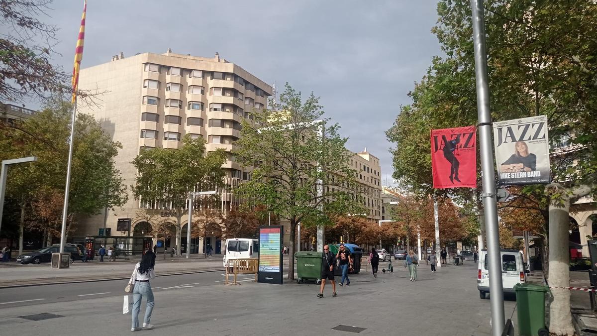 La plaza Aragón, tras recuperar su aspecto habitual, este lunes por la tarde.