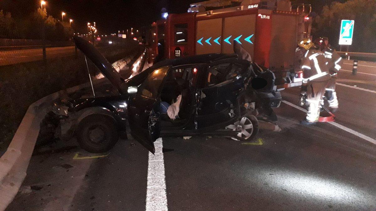 Coche siniestrado en Cubelles, en cuyo accidente ha muerto un bebé