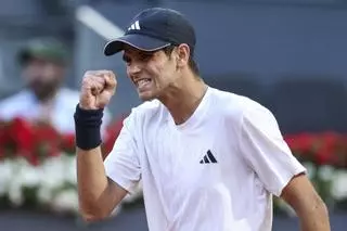Jódar arrolla a Fils, se mete en por primera vez en semis de un Masters 1000 y acaricia el 'Top 10'