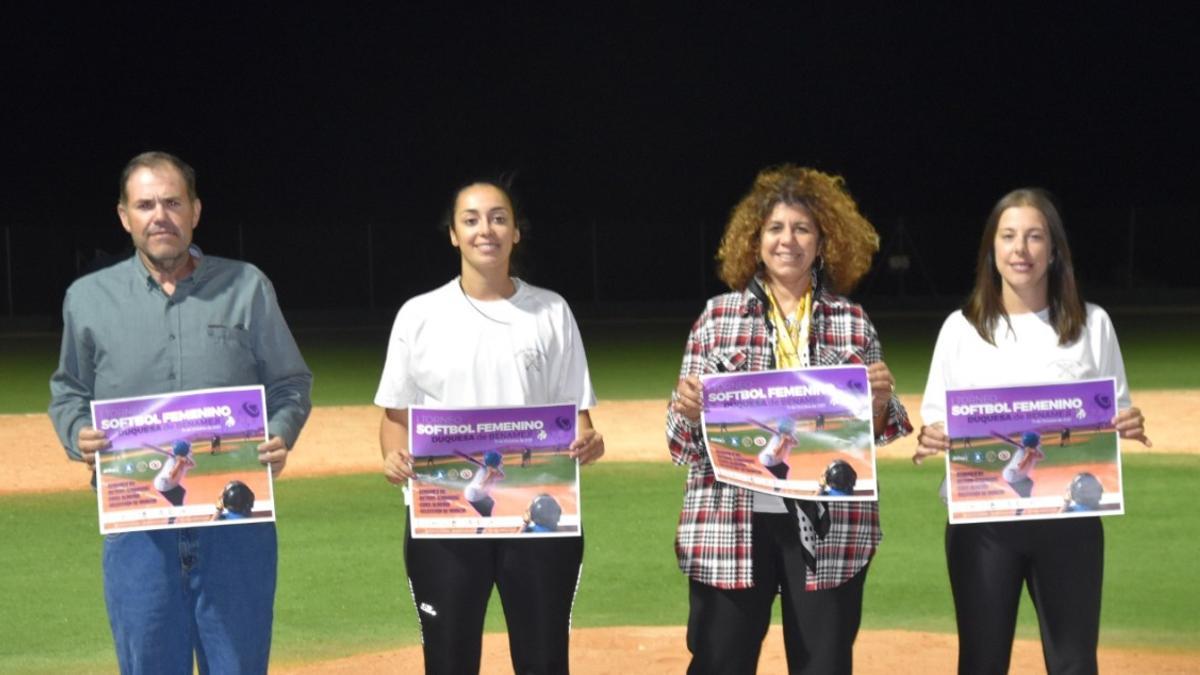 Presentación del torneo de softbol femenino de Benamejí.