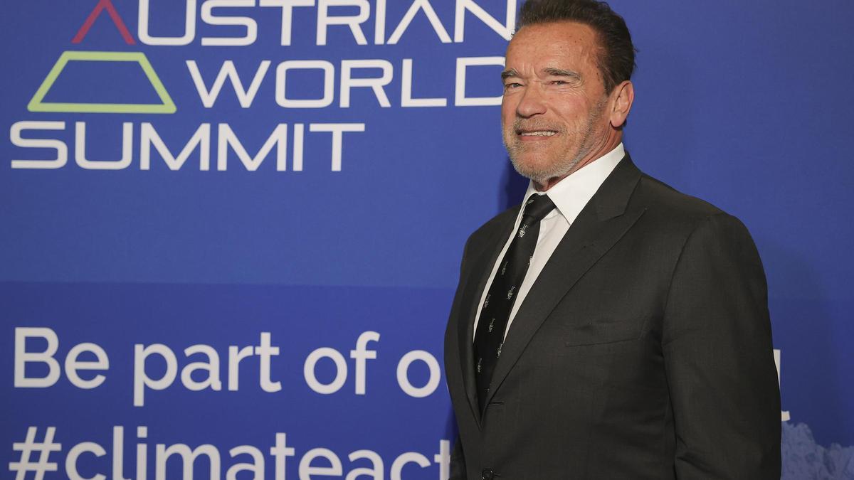 Schwarzenegger pide "dejar de lloriquear" por Trump y mover el culo por el medioambiente
