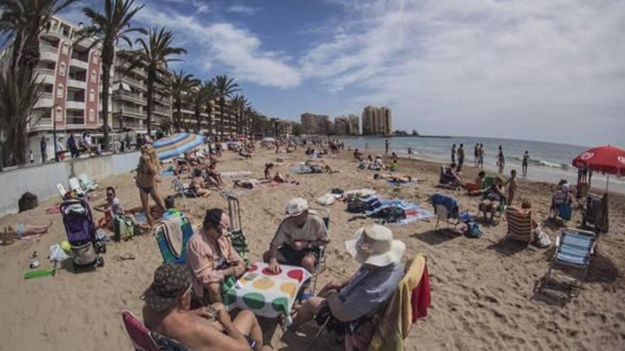 Torrevieja y Orihuela son el «paradigma del caos» para la principal tasadora de pisos