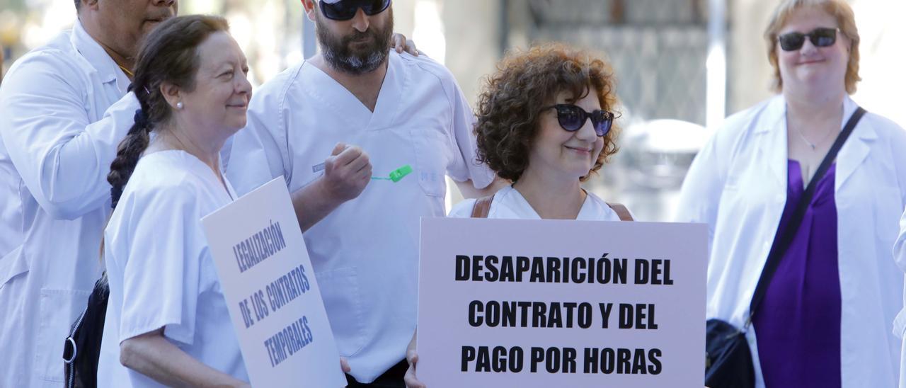 Profesionales de A. Continuada en una de las protestas para conseguir mejores condiciones realizada en 2018.