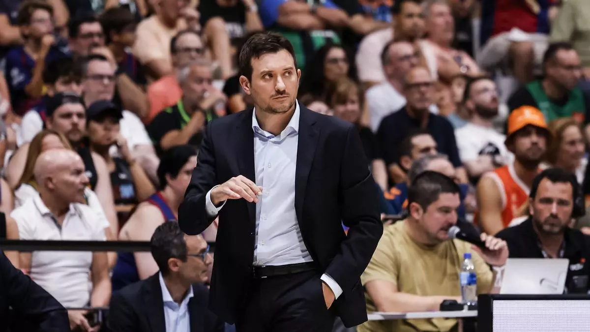 Xavi Albert analiza la victoria de Valencia Basket ante Besiktas
