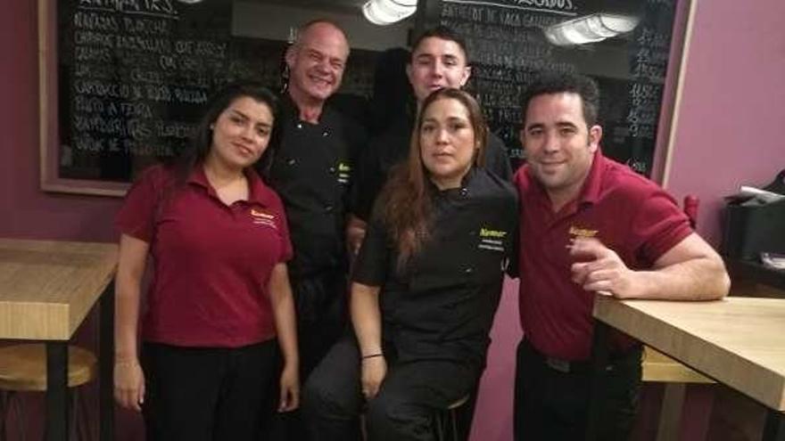 Equipo del restaurante Nomar.