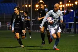 La Corredoria se impone al Oviedo City en un derbi muy competido en el que no faltó la polémica