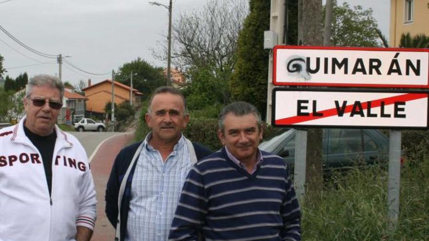 Germán García, José Emilio García y Alberto Fernández, en Guimarán.