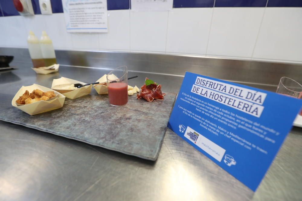 Pablo González-Conejero pone las tapas en el hospital Los Arcos