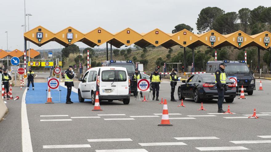 El peatge de la Jonquera amb un control policial