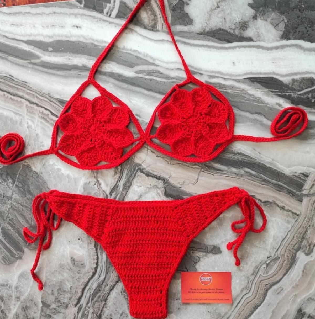 BIKINI ROJO CROCHET FLORES