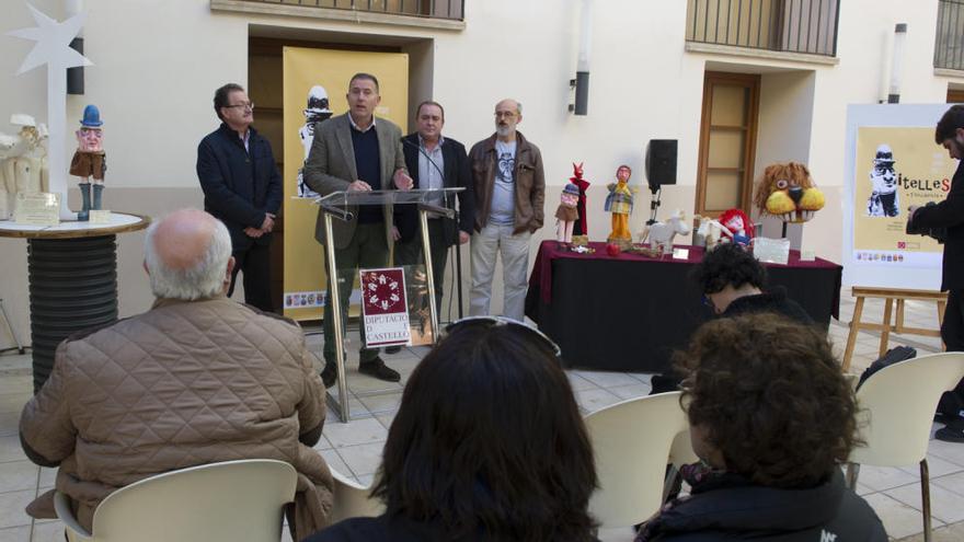 Marionetas para 8 pueblos de Castelló