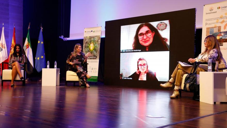 La perspectiva de género y el papel de la mujer en el sector de la construcción protagoniza una mesa redonda