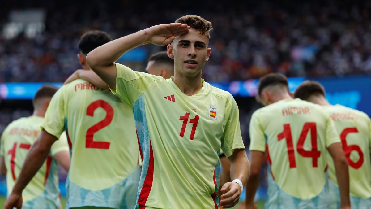 Fermín López, celebrando uno de sus dos goles contra Francia