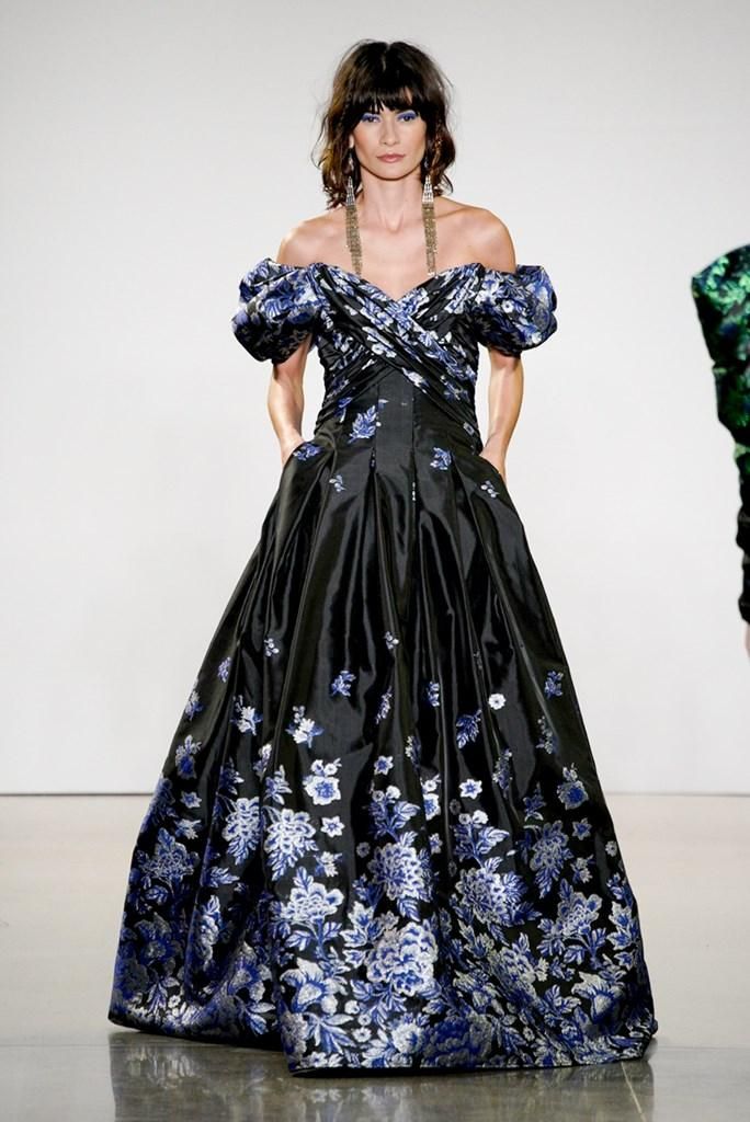 Tadashi Shoji