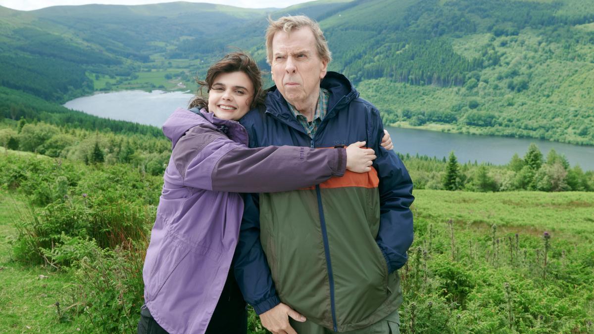 Timothy Spall y Gwyneth Keyworth, en 'Death Valley'