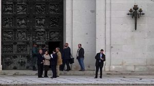 undefined50433699 madrid  15 10 2019  t cnicos de patrimonio nacional visitan 191017012930