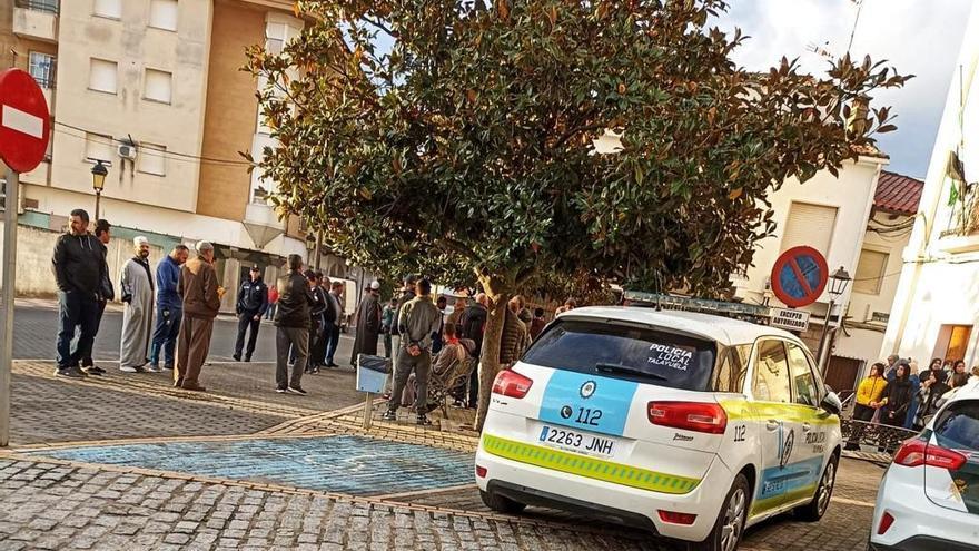 La comunidad islámica sale a la calle en defensa del imán de Talayuela