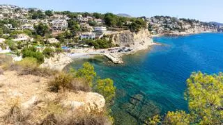La ruta costera de Alicante que combina senderismo fácil y chapuzones en calas secretas: perfecta para el calor