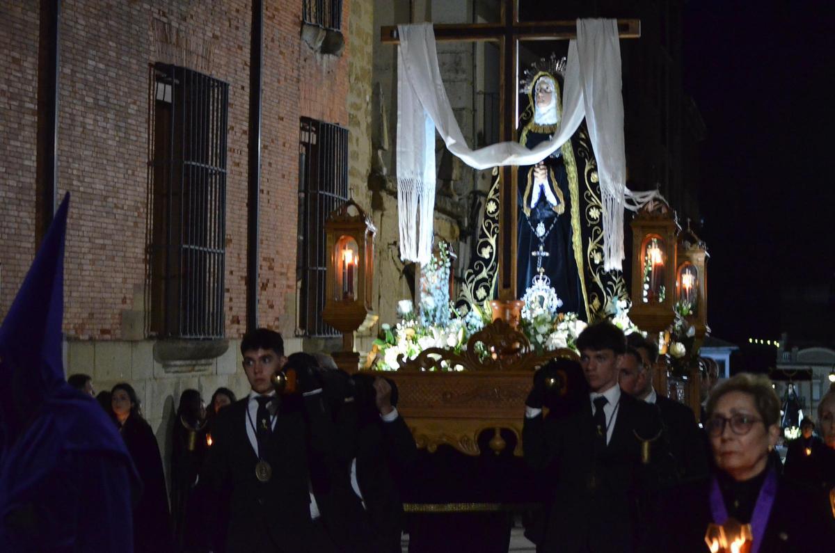 La Procesión de las Tinieblas de Benavente, en imágenes