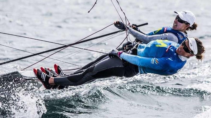 Echegoyen y Betanzos, en una regata. // FDV