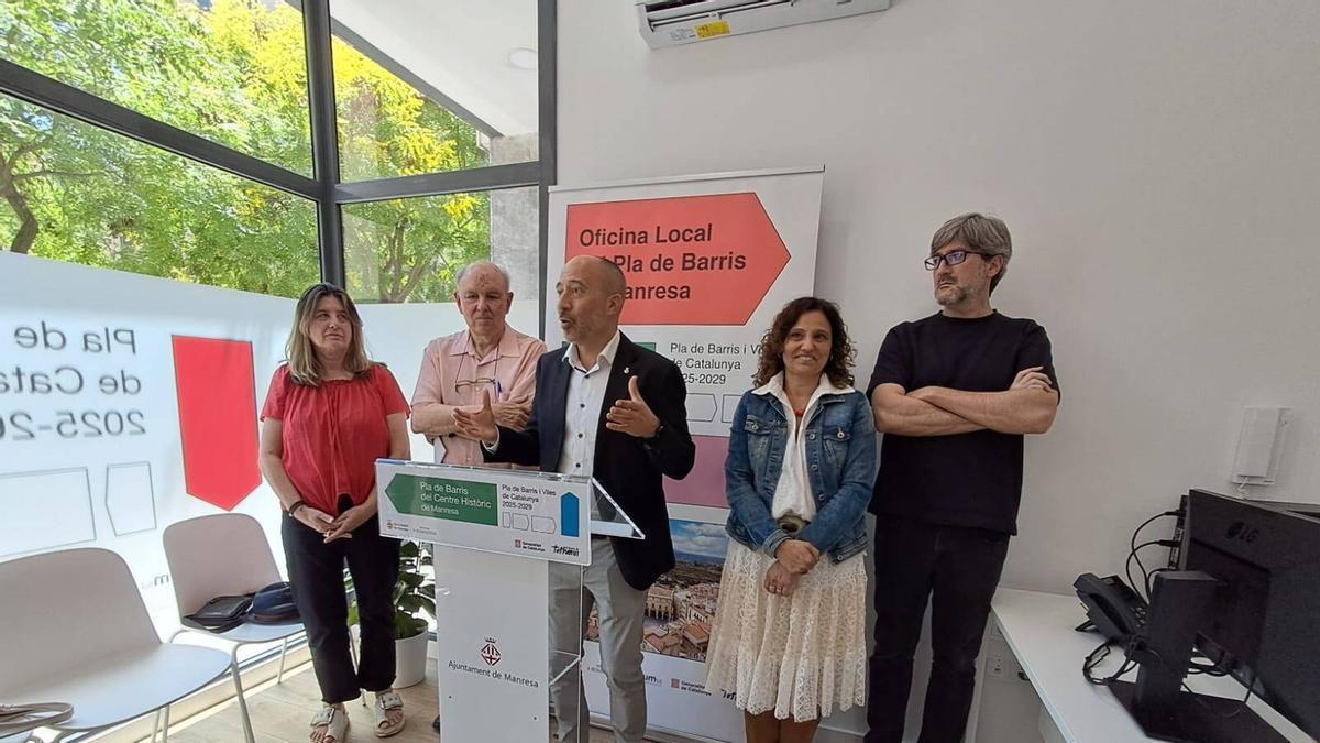Imatge d’arxiu de la presentació de l’oficina local del Pla de Barris
