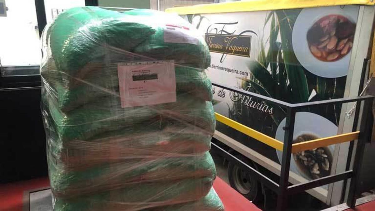 José Andrés cocina hoy 10.000 raciones de fabada solidaria gracias a varias empresas