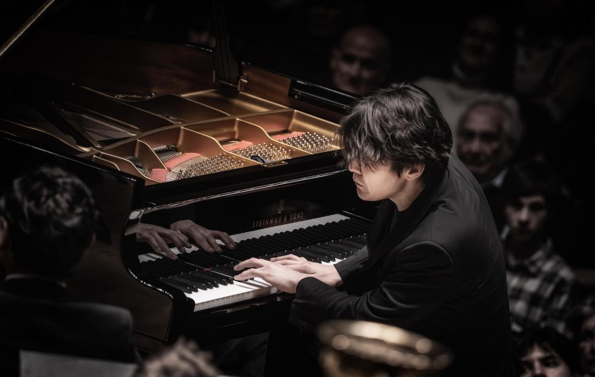 Un momento del concierto con el pianista surcoreano Seong-Jin Cho