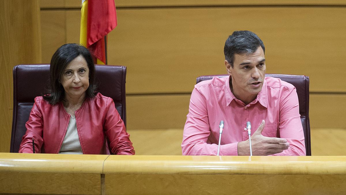 Pedro Sánchez y Margarita Robles, en una imagen de archivo.