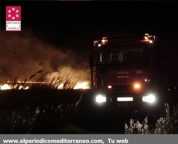 GALERÍA  Declarado un incendio en el Prat de Cabanes Torreblanca