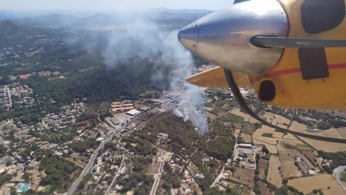 Imagen aérea del incendio en el Puig de Can Mateu, en Capdepera