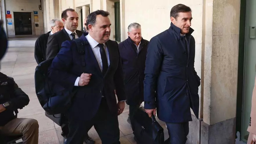 El Hércules se sienta en el banquillo por el caso Abde