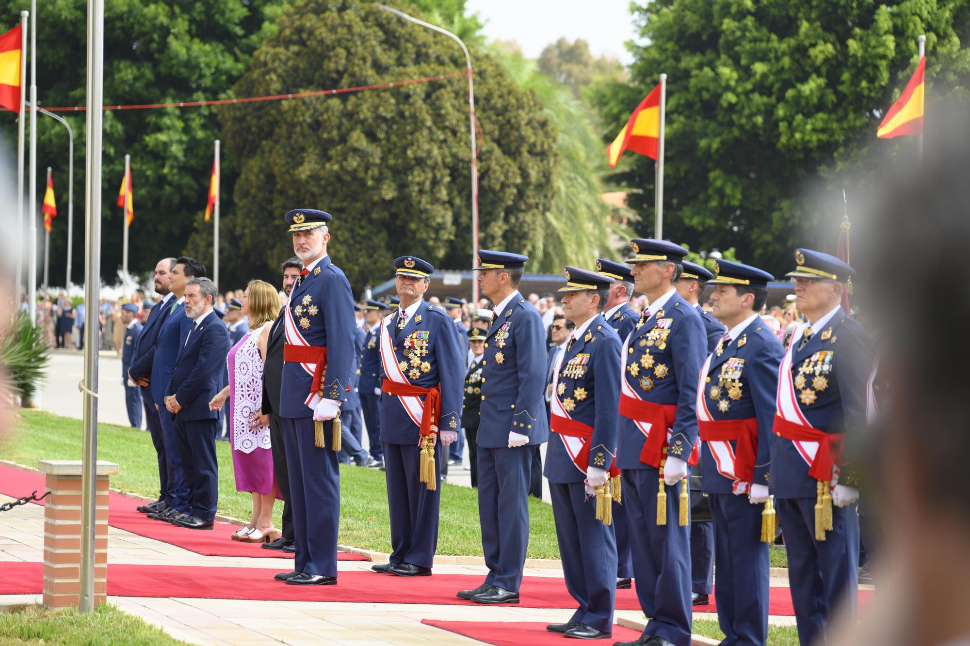 Las imágenes de la visita del rey Felipe VI en la Academia General del Aire de San Javier