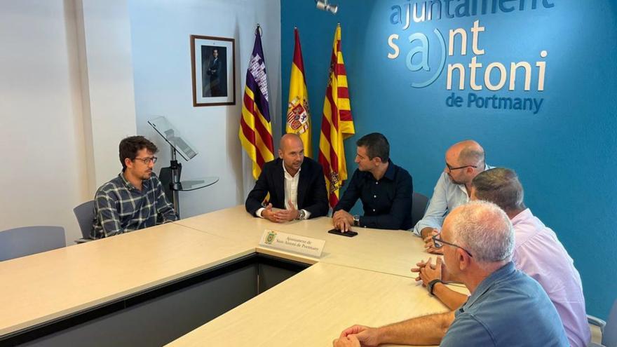 El convenio se ha firmado en el Ayuntamiento de Sant Antoni. | CAIB