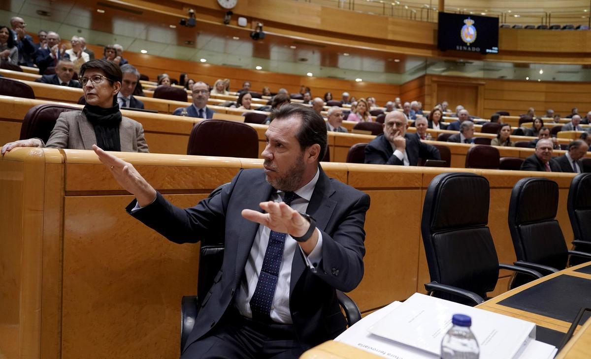 El ministro Óscar Puente comparece en el Senado