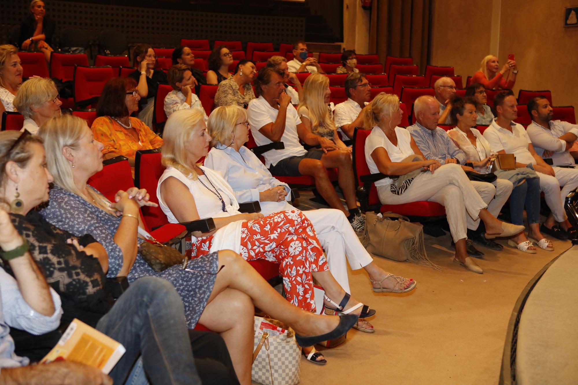 Beim Mallorca-Krimi-Abend der MZ gaben fünf Autorinnen ihr Bestes