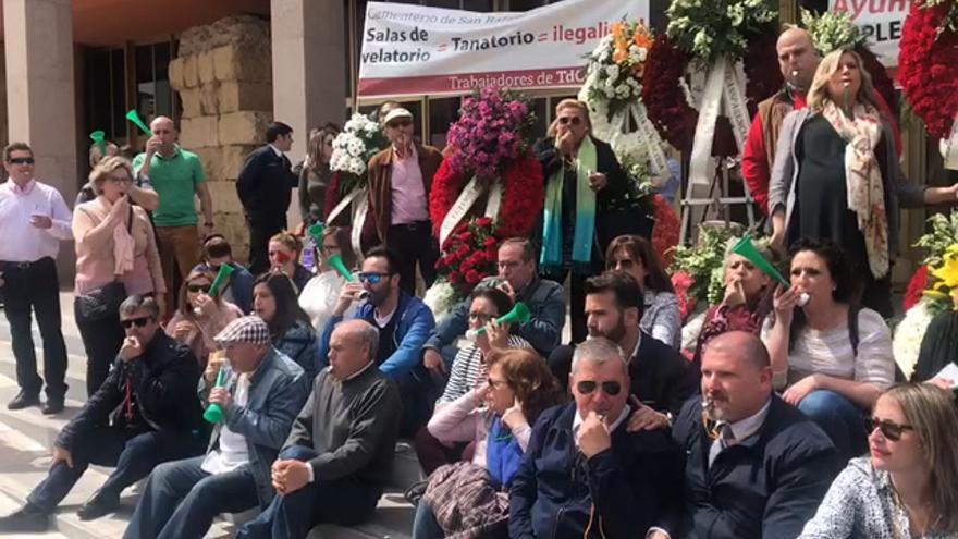 Protesta de los trabajadores de Tanatorios de Córdoba