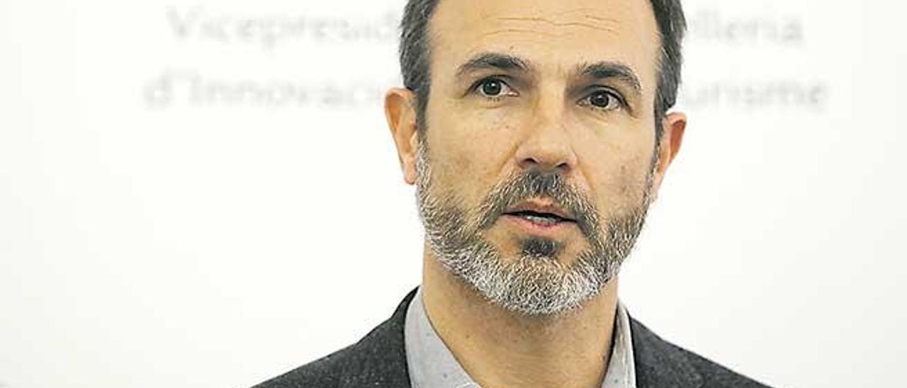 Biel Barceló vive las horas más difíciles de su vida política.