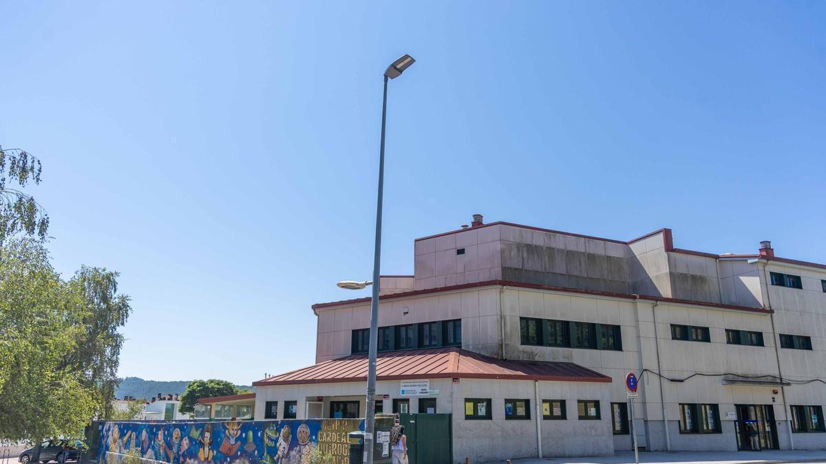 Exteriores del CEIP Cardeal Quiroga Palacios de Santiago