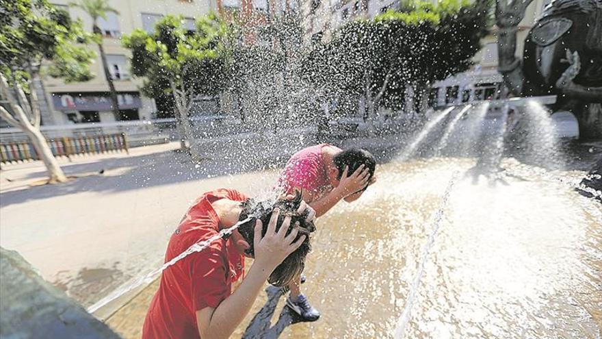 El calor sahariano traerá a Castellón la temperatura más alta del verano