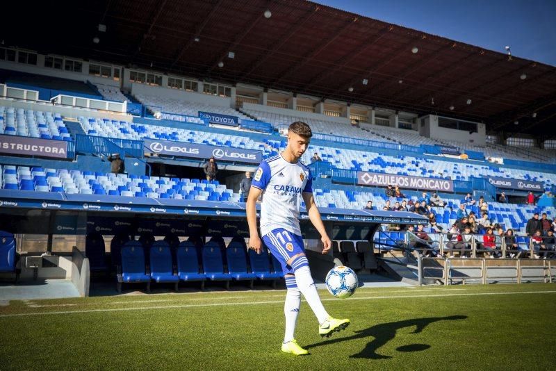 Presentación de Javi Puado