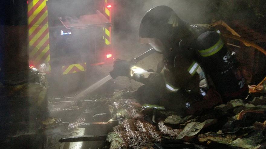 Alarma por un incendio en un edificio junto al Zig Zag de Murcia