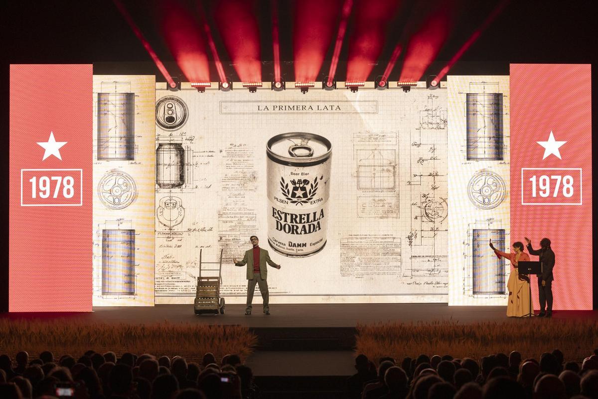 La cervecera Damm celebra por todo lo alto su 150 aniversario con una fiesta en el Liceu