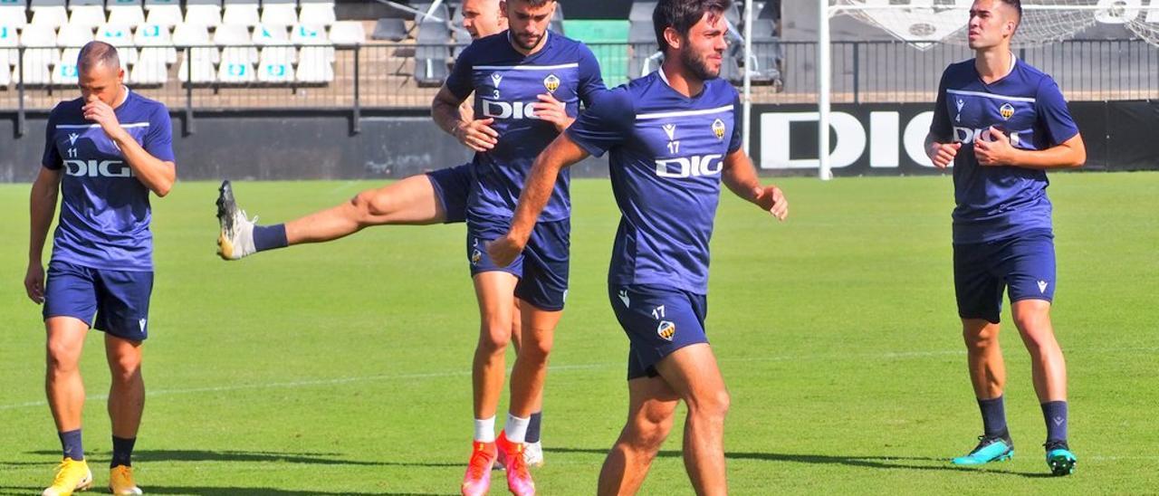 Los jugadores del Castellón han trabajado toda la semana en las instalaciones del Estadio Castalia para preparar a conciencia el encuentro de esta tarde.