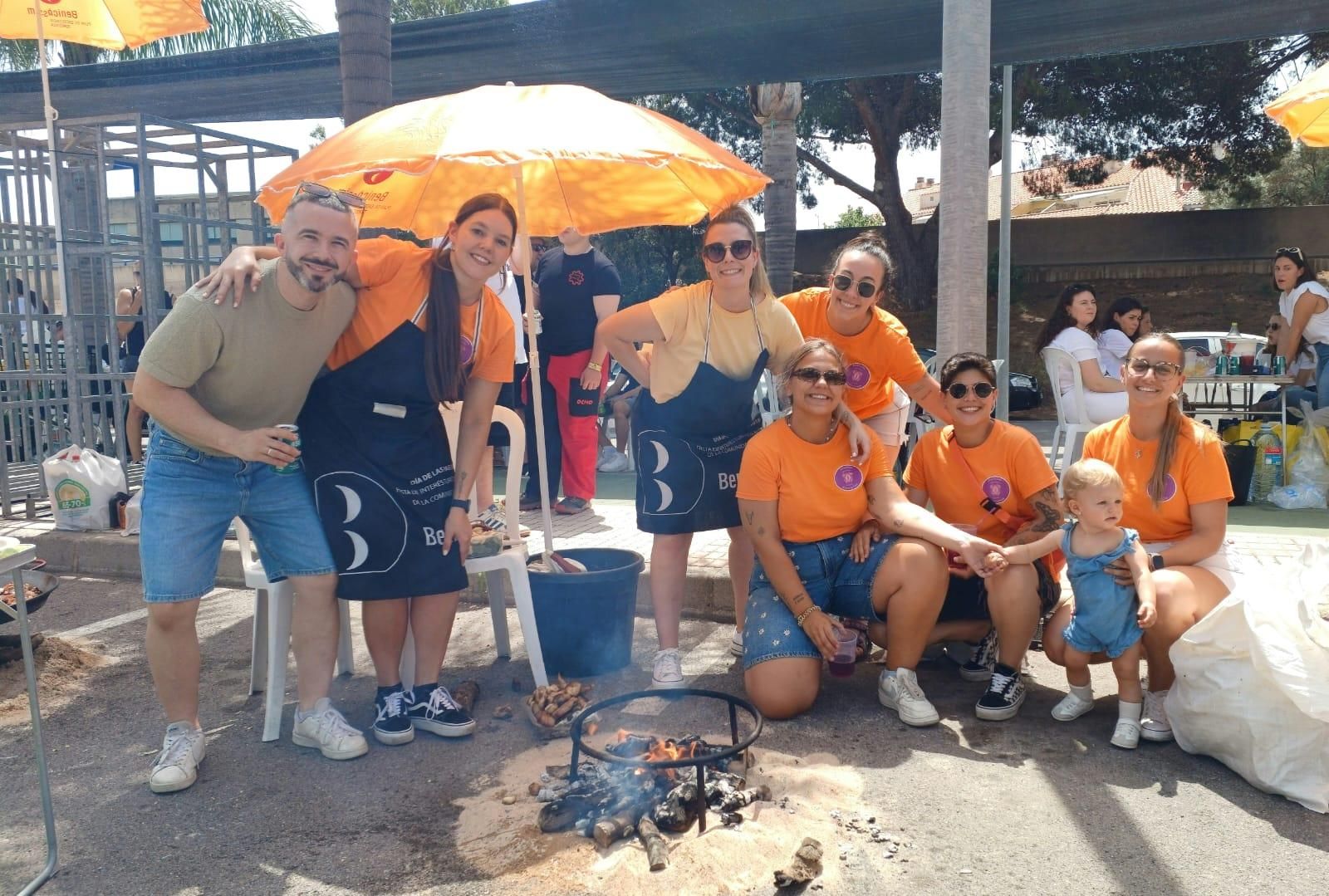 Las imágenes del primer concurso de paellas entre peñas de Benicàssim