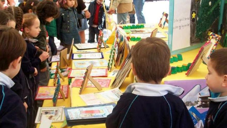 Ribadesella  organiza mañana su  XIII Feria del Libro