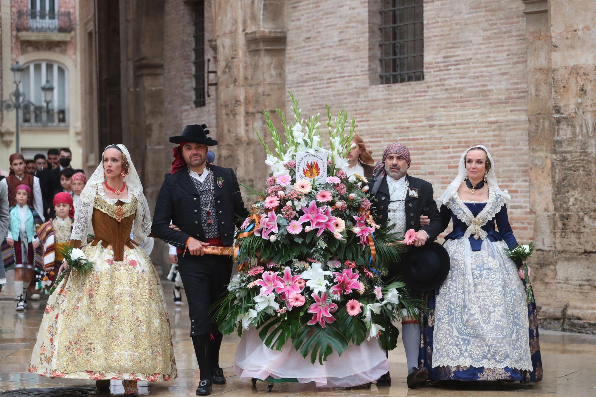 Búscate en el primer día de ofrenda por la calle de la Paz (entre las 17:00 a las 18:00 horas)