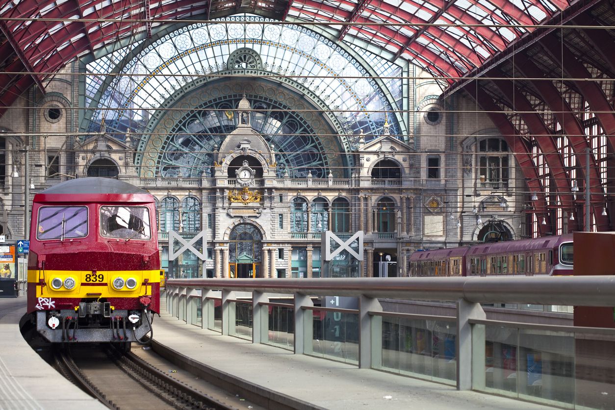 La estación central de Amberes es una de las más bonitas del mundo