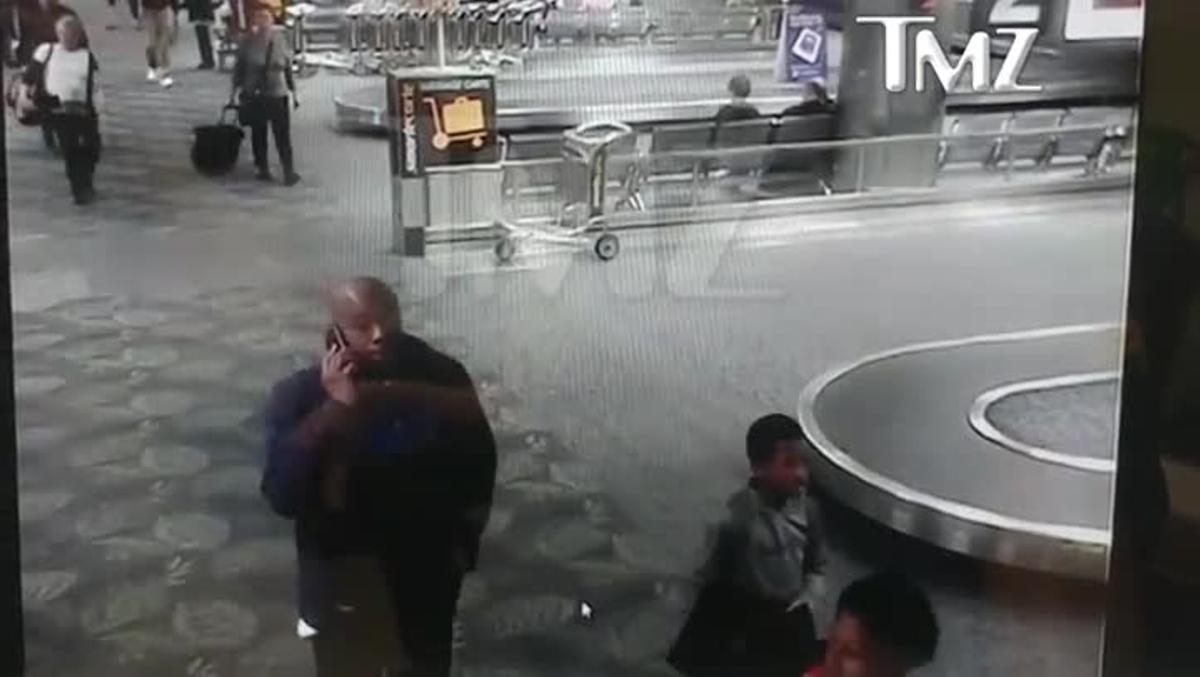 Les imatges, captades per les càmeres de seguretat, mostren la sang freda de l’atacant de l’aeroport de Florida.